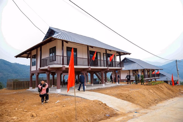 Làng Nủ hồi sinh sau bão Yagi: Chương trình Hướng về miền Bắc yêu thương - Ảnh 3.