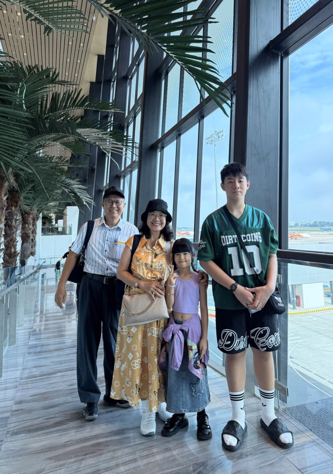 Lê Phương tiết lộ con trai cao gần 1,8m, được khen nghệ thuật từ nhỏ Con trai Lê Phương cao gần 1,8m, vẻ ngoài điển trai tựa nam thần- Ảnh 2.