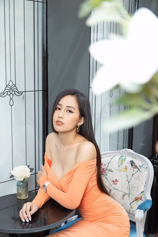 Mai Phương Thúy khoe nhan sắc ‘không tuổi’ sau 20 năm ở showbiz Sau gần 20 năm đăng quang, Mai Phương Thúy vẫn duy trì sức hút đặc biệt trong lòng công chúng. Ảnh: FB Mai Phuong Thuy