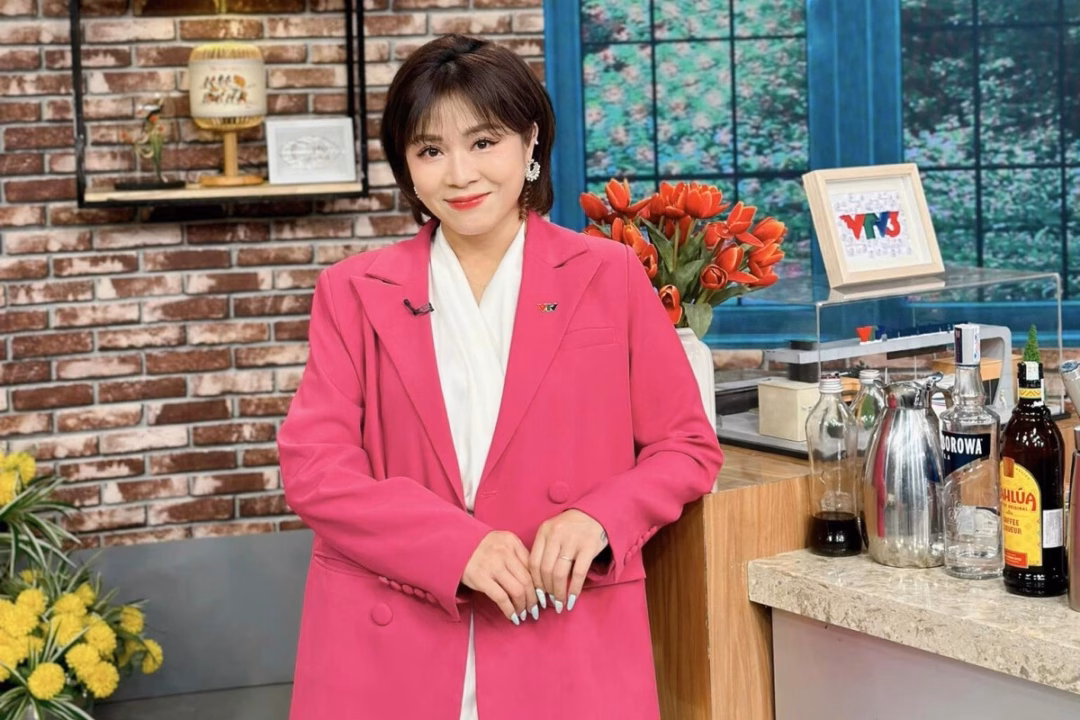 MC Hoàng Linh xin lỗi vì quảng cáo hàng giả sữa cho trẻ em