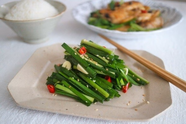 Mướp đắng sống có lợi cho người tiểu đường, nhưng cần chú ý điều này Mướp đắng ruốc là món nhậu khoái khẩu của nhiều người (Ảnh: Getty).