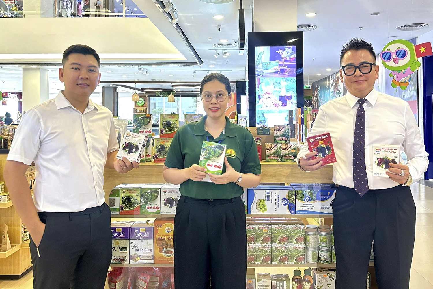 Nâng tầm sản phẩm OCOP Khánh Hòa: Kết nối bản địa với thị trường hiện đại Nỗ lực đưa các sản phẩm OCOP vươn xa, Sao Kim Investment hướng đến nền sản xuất mang tính liên kết bền vững.
