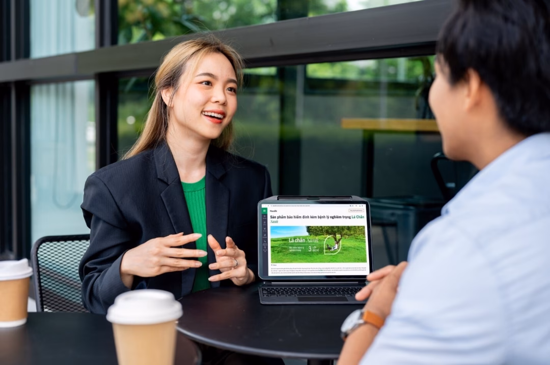 Nghề tư vấn bảo hiểm nhân thọ: Cơ hội tăng trưởng và thu nhập hấp dẫn Anh Bùi Đình Thọ xây dựng sự nghiệp và tự chủ tài chính trong ngành bảo hiểm nhân thọ. Ảnh: NVCC