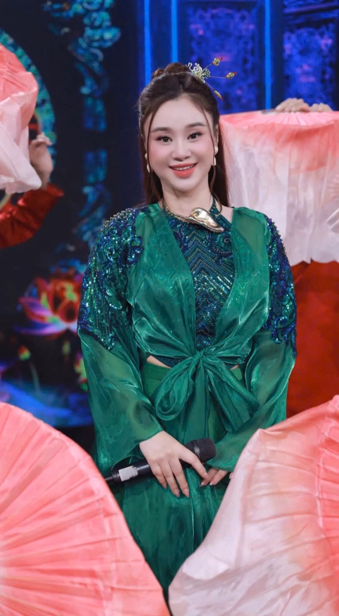 Nguyễn Phương Nga hát Xẩm trên hành trình tìm niềm say mê âm nhạc dân gian