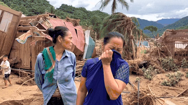 Nước mắt hậu lũ: Người dân trắng tay sau cơn mưa dữ dội