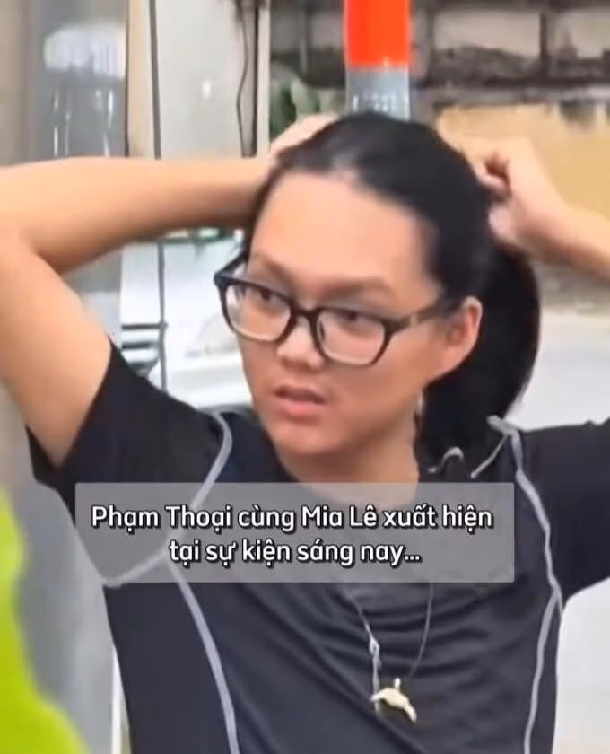 Phạm Thoại tái xuất sau ồn ào từ thiện, livestream bán hàng trăm tỷ