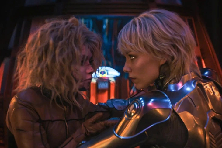 Phim kinh dị và siêu anh hùng ‘mất răng’ ở Hollywood Khổ nhất là M3GAN 2.0, phim từng gây sốt mạng xã hội năm 2023 trở lại và lỗ nặng vì thử nghiệm đổi sang thể loại kinh dị - hành động - Ảnh: Blumhouse