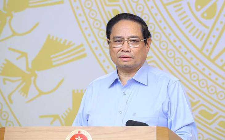 Phó chủ tịch nước tôn vinh thợ lò có thành tích nổi bật trong khai thác mỏ hầm lò Một thợ lò nhận danh hiệu anh hùng lao động, Phó Chủ tịch nước dành lời khen đặc biệt - Ảnh 4.