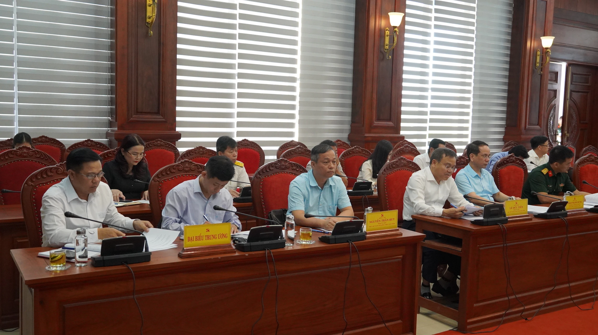 Các đại biểu tham dự hội nghị - Ảnh: Q.V
