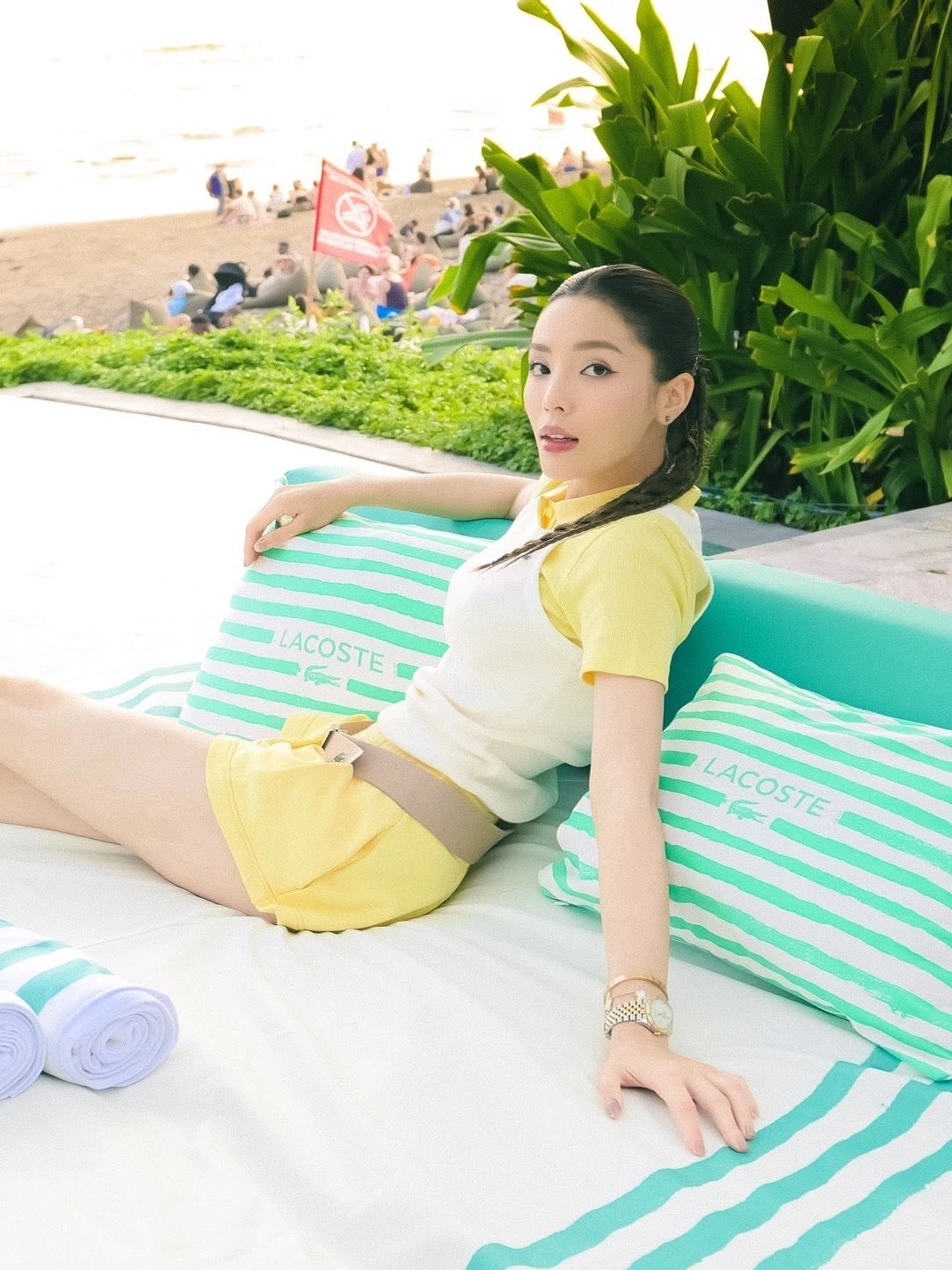 Sao Việt độc thân: Người sửa nhà chiều vợ, người livestream bán hàng
