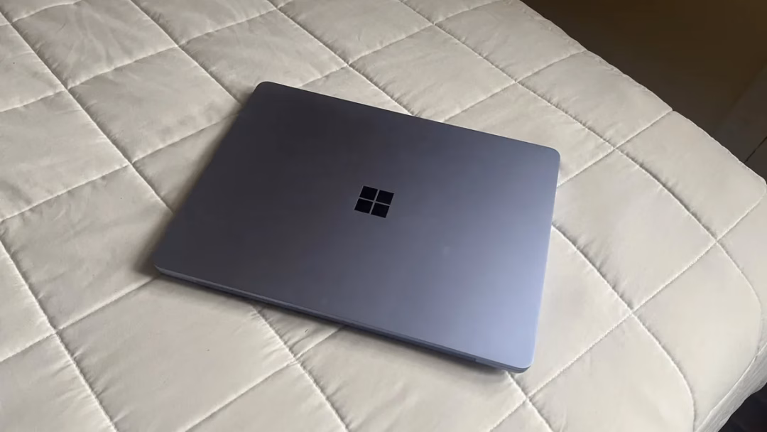 Surface Laptop 13 inch – Mỏng nhẹ, tiện lợi nhưng hiệu năng có đủ đáp ứng? Đánh giá thiết kế Surface Laptop 13 inch