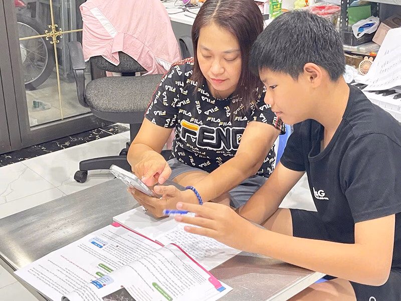 Tận Dụng Mạng Xã Hội Để “Chữa Lửa” Tổ Ấm