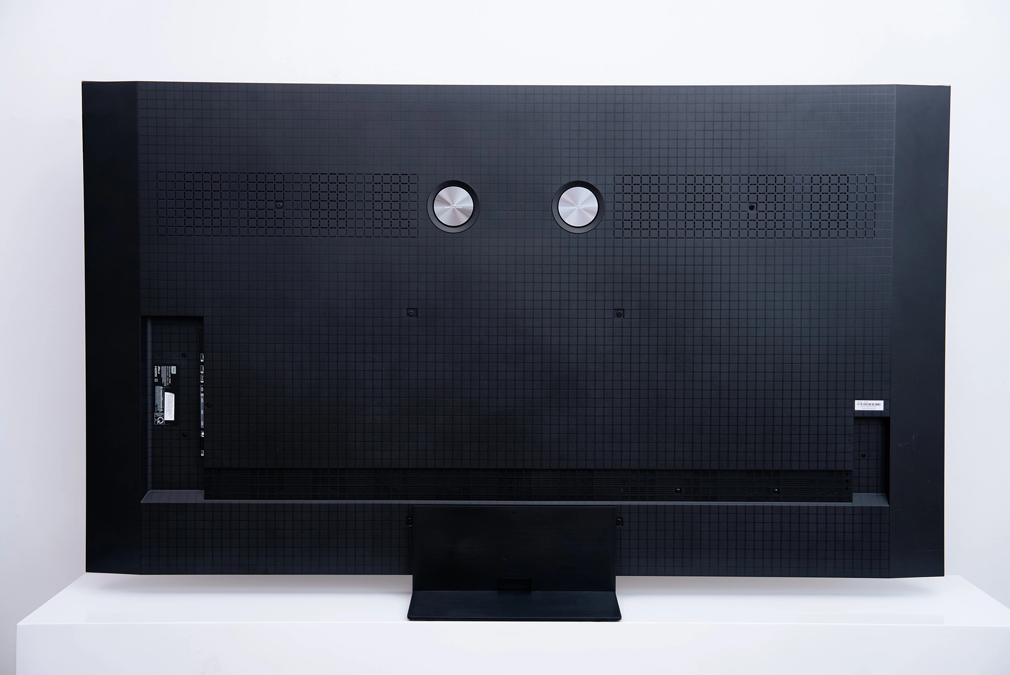 TCL ra mắt TV Mini LED C8K giá từ 60 triệu, muốn ‘bình dân hóa’ công nghệ cao