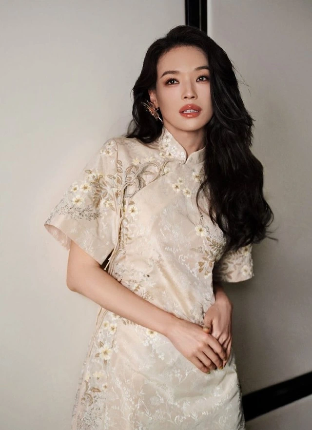 Thư Kỳ trên trường quay Girl