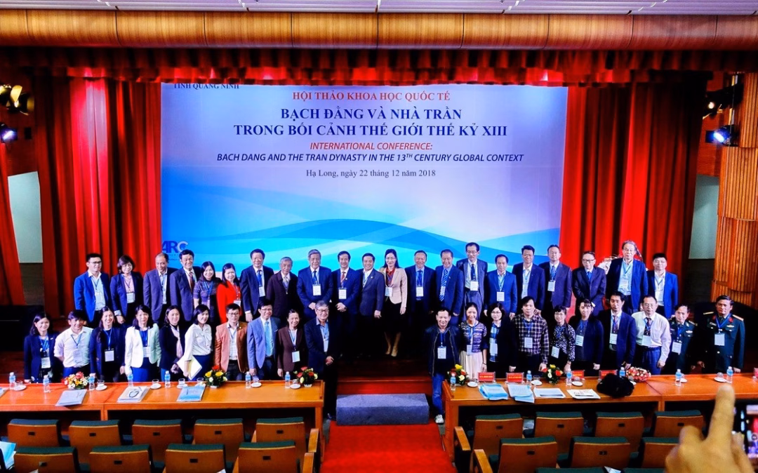 Tìm hiểu chuyên ngành Lịch sử thế giới tại Đại học Quốc gia Hà Nội Hội thảo quốc tế “Bạch Đằng và Nhà Trần trong bối cảnh thế giới thế kỷ XIII” (Quảng Ninh, 22/12/2018)