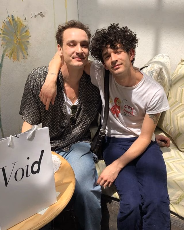 Tình bạn của Matty Healy bị nghi ngờ vì hành động gây tranh cãi Hành động khó chấp nhận được của người yêu cũ Taylor Swift- Ảnh 5.