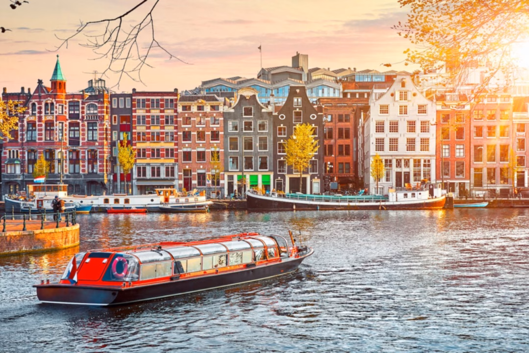 Top 5 địa điểm du lịch mùa hè ở Nashville, Tennessee Top 3 trải nghiệm du lịch ở Amsterdam: Khám phá linh hồn của thành phố kênh đào