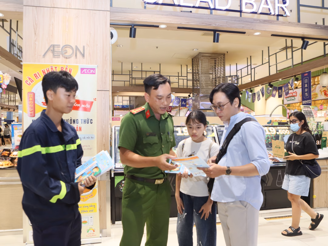 Gần dân, sát dân và cùng nhân dân nâng cao đề phòng với hoả hoạn