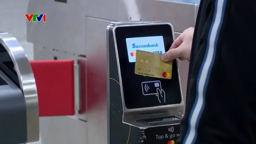 TP HCM: Thanh toán không dùng tiền mặt tăng trên phương tiện công cộng