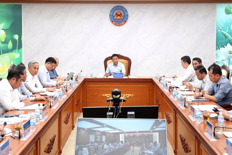 6 tháng đầu năm, doanh nghiệp do Bộ Tài chính quản lý đạt doanh thu 1.077 tỷ đồng