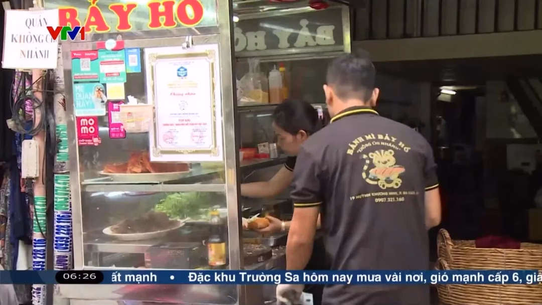 Bánh mì Việt Nam đứng thứ 7 trong top 100 món ăn đường phố ngon nhất châu Á