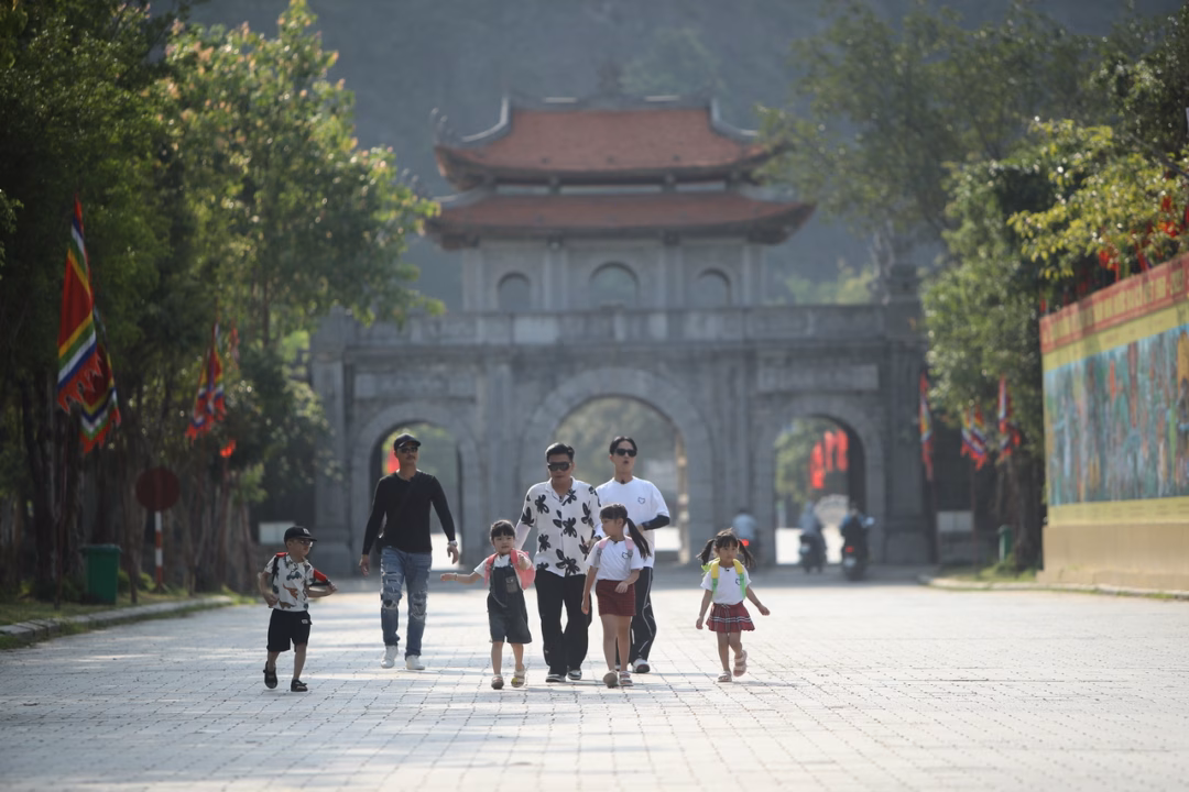 Hành trình đáng nhớ của các cặp bố con tại Ninh Bình trong chương trình Bố ơi, mình đi đâu thế?