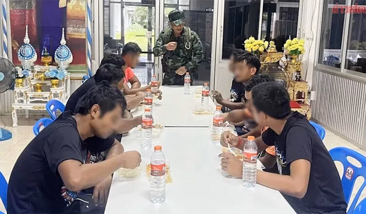 Campuchia kêu gọi ASEAN can thiệp để Thái Lan trả tự do cho 18 binh sĩ