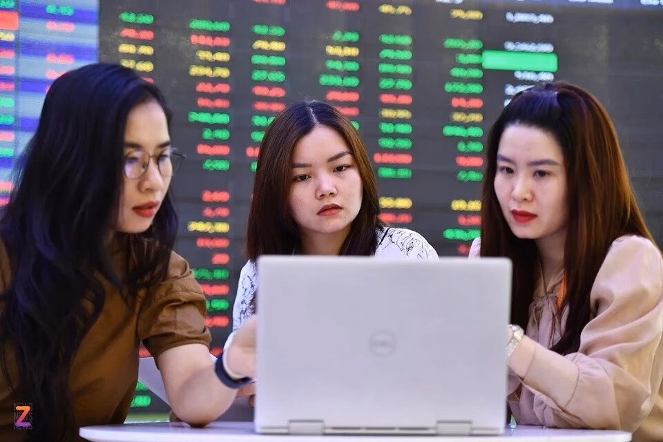 Cẩn trọng khi mua đuổi chứng khoán