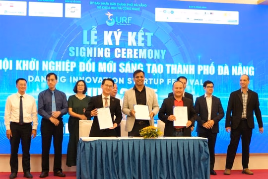 Chuyển đổi số đô thị: Tận dụng công nghệ để minh bạch và tiết kiệm nguồn lực Ký kết 19 biên bản ghi nhớ hợp tác tại SURF 2025