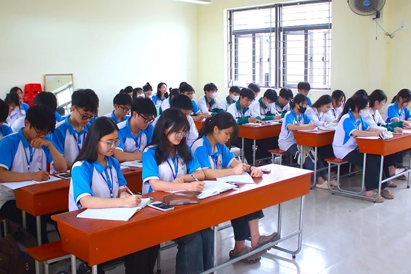 Chuyển Đổi Tư Duy Quản Lý: Giải Pháp Cho Sự Phát Triển Của Giáo Dục Hưng Yên phát động phong trào khắc phục lỗi phát âm và viết sai chính tả hai phụ âm L, N trong trường học.