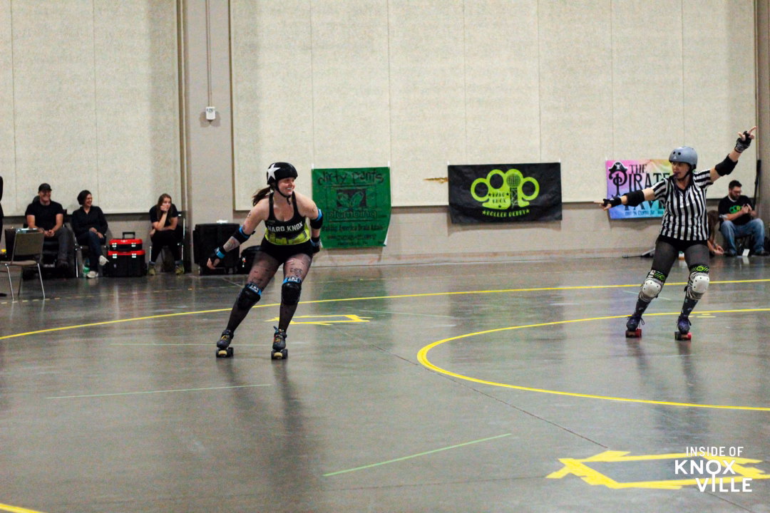 Jammer takes the lead, Hard Knox Roller Derby, May 2025