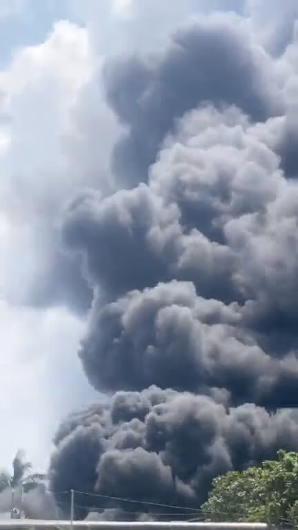 Đồng Nai: Hoả hoạn tại xưởng sản xuất mút xốp, nhựa