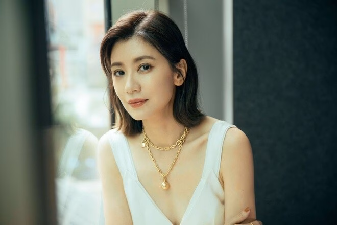 Giả Tịnh Văn thoát chết trong gang tấc khi sóng thần ập đến Hawaii