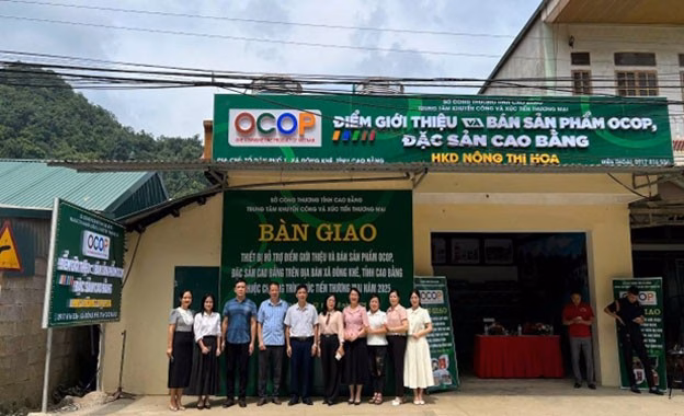 Khuyến công Cao Bằng hỗ trợ thiết bị cho điểm giới thiệu và bán sản phẩm OCOP
