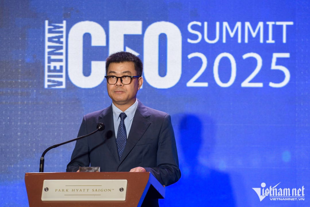 Hội nghị Thượng đỉnh CEO Việt Nam 2 Top 10 công ty uy tín ngành Ngân hàng - Tài chính năm 2025.