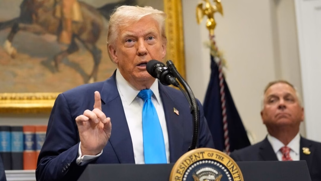 Bloomberg Economics tính toán thuế suất trung bình của Mỹ sẽ tăng gần 7 lần so với trước khi ông Trump đắc cử, từ 2,3% lên 15,2% (Ảnh: NBC)