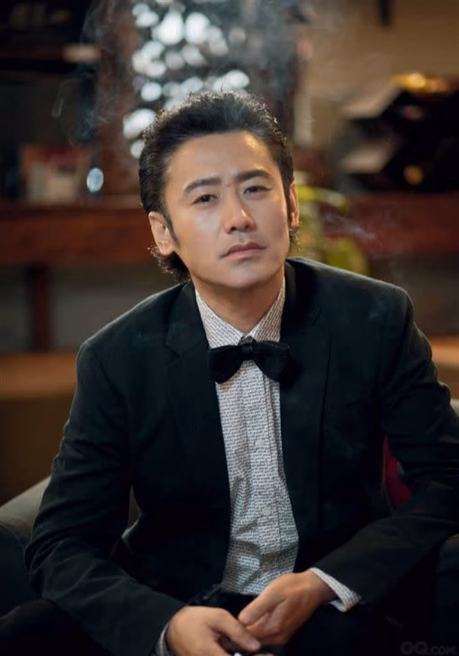 Ngô Tú Ba: Từ ngôi sao quyền lực đến kẻ lừa đảo bị cả showbiz ruồng rẫy Ngô Tú Ba có trong tay gia sản tiền tỷ, sự nghiệp hoành tráng.
