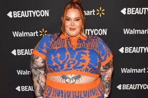 Nữ người mẫu 40 tuổi: Tôi trông đẹp hơn bây giờ so với 20 tuổi