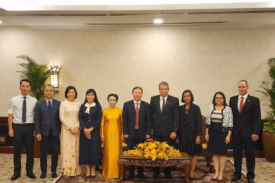 Phó Chủ tịch Hội đồng Trường Đại học FPT qua đời ở tuổi 56 TP.HCM là điểm sáng trong tình đoàn kết hữu nghị Việt Nam - Cuba