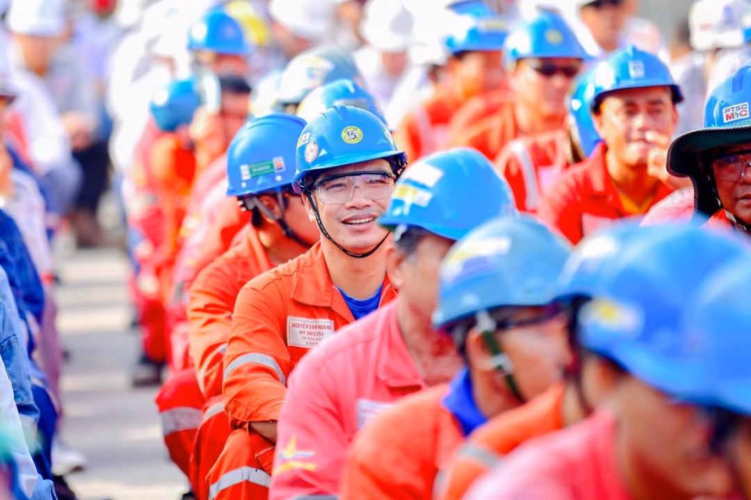 Giàn khoan PV DRILLING III đạt thành tích khoan giếng khoan dài nhất Malaysia năm 2023 cho khách hàng Hibiscus