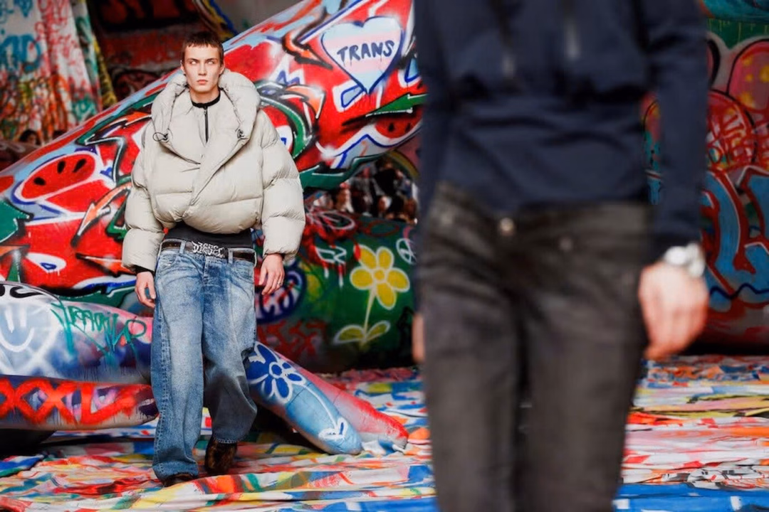 Quần tụt kiểu dáng gây tranh cãi của các ngôi sao Kpop