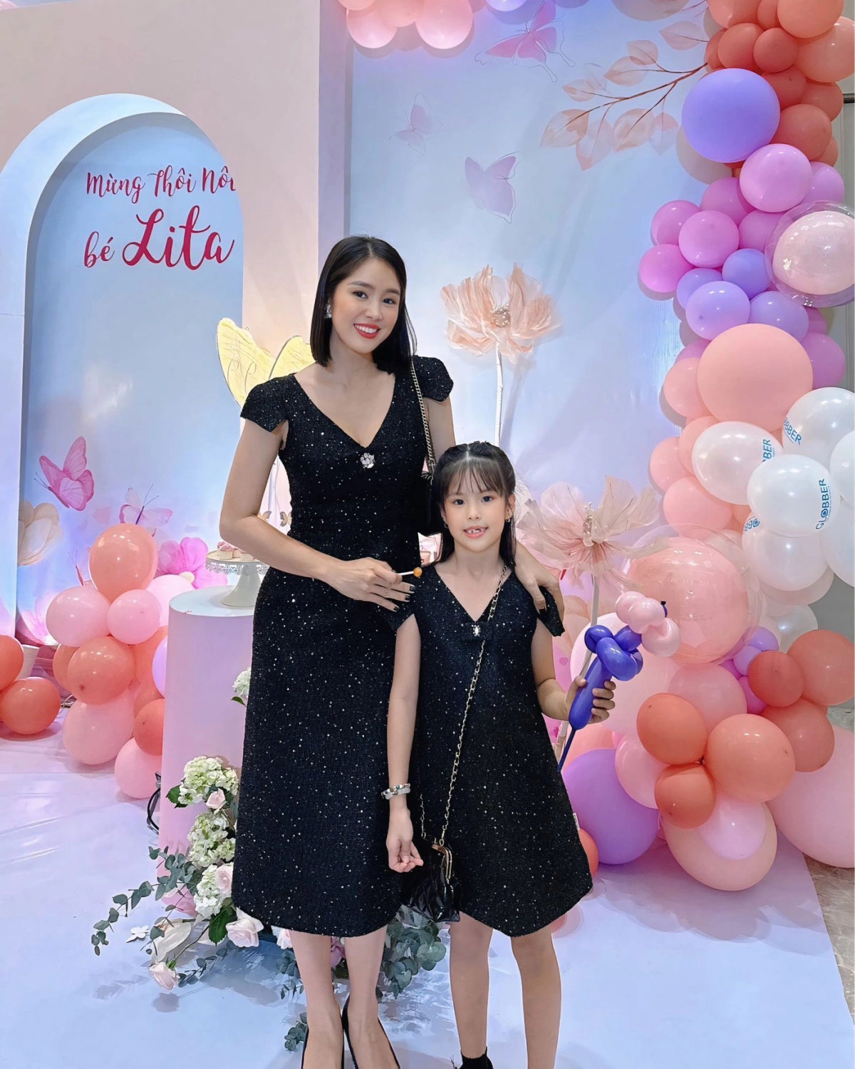 Showbiz Việt: loạt sao nữ hội tụ, visual ‘đỉnh nóc, kịch trần, bay phấp phới’ khiến dân tình phát ‘nghiện’