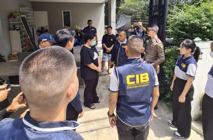 Thái Lan bắt người phụ nữ dính líu vụ bê bối tình dục với các nhà sư