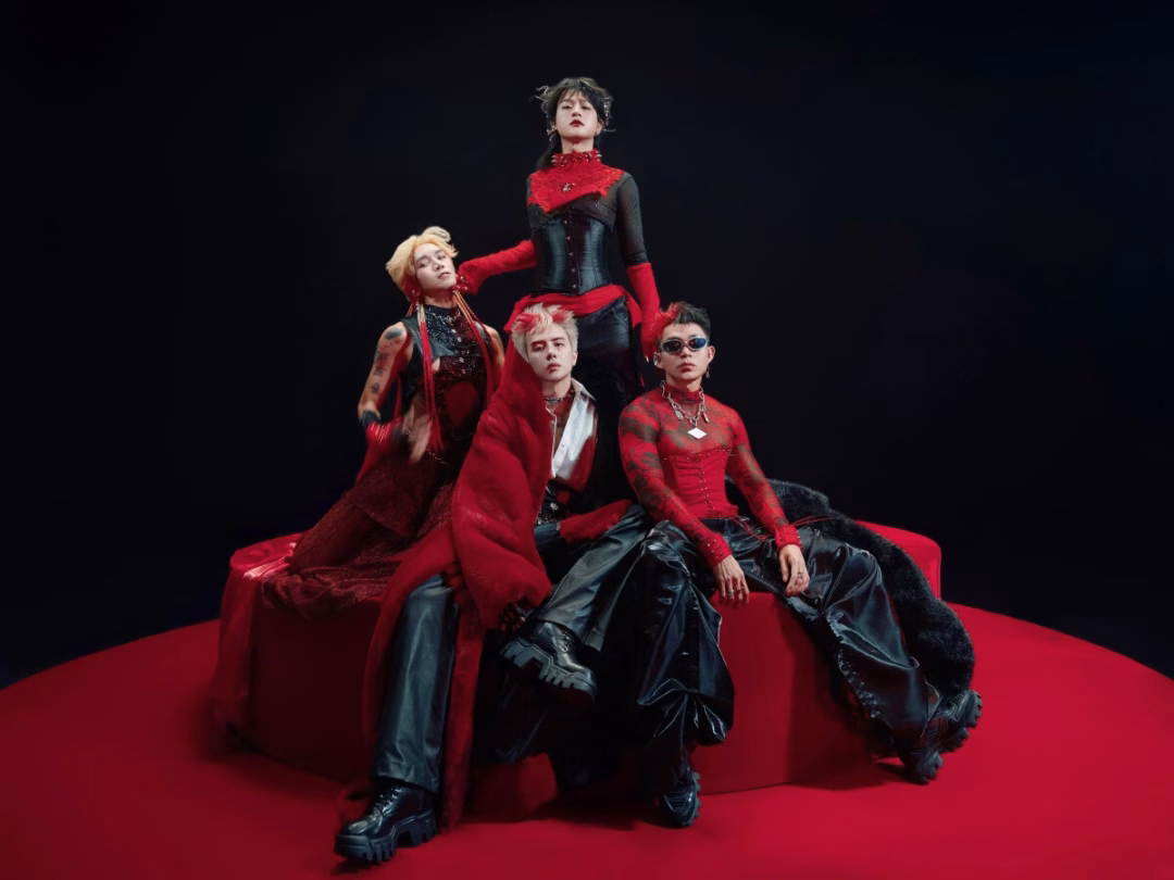 Thanh Duy, Jun Phạm, BB Trần và Duy Khánh ‘hòa tần số’ trong MV ‘Werk’