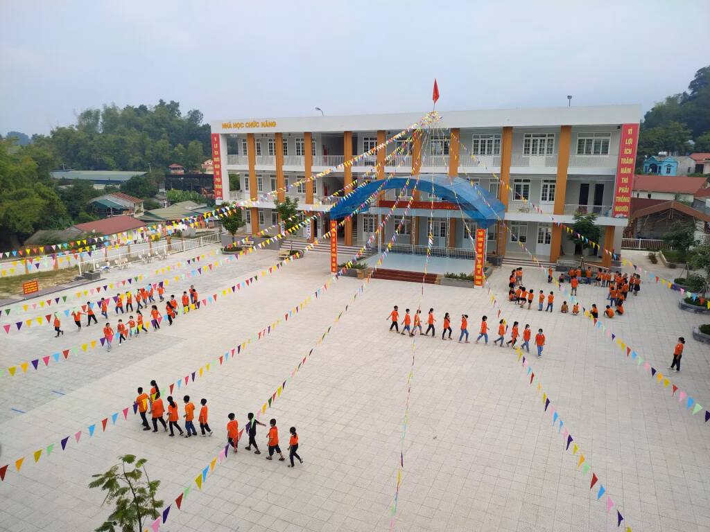 Tỉnh đầu tư 225 tỉ nâng cấp cơ sở vật chất cho hàng trăm trường học