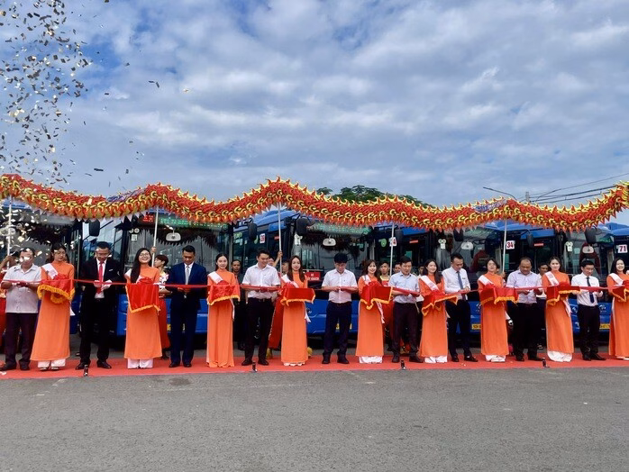 Đoàn phương tiện được đóng mới, hiện đại