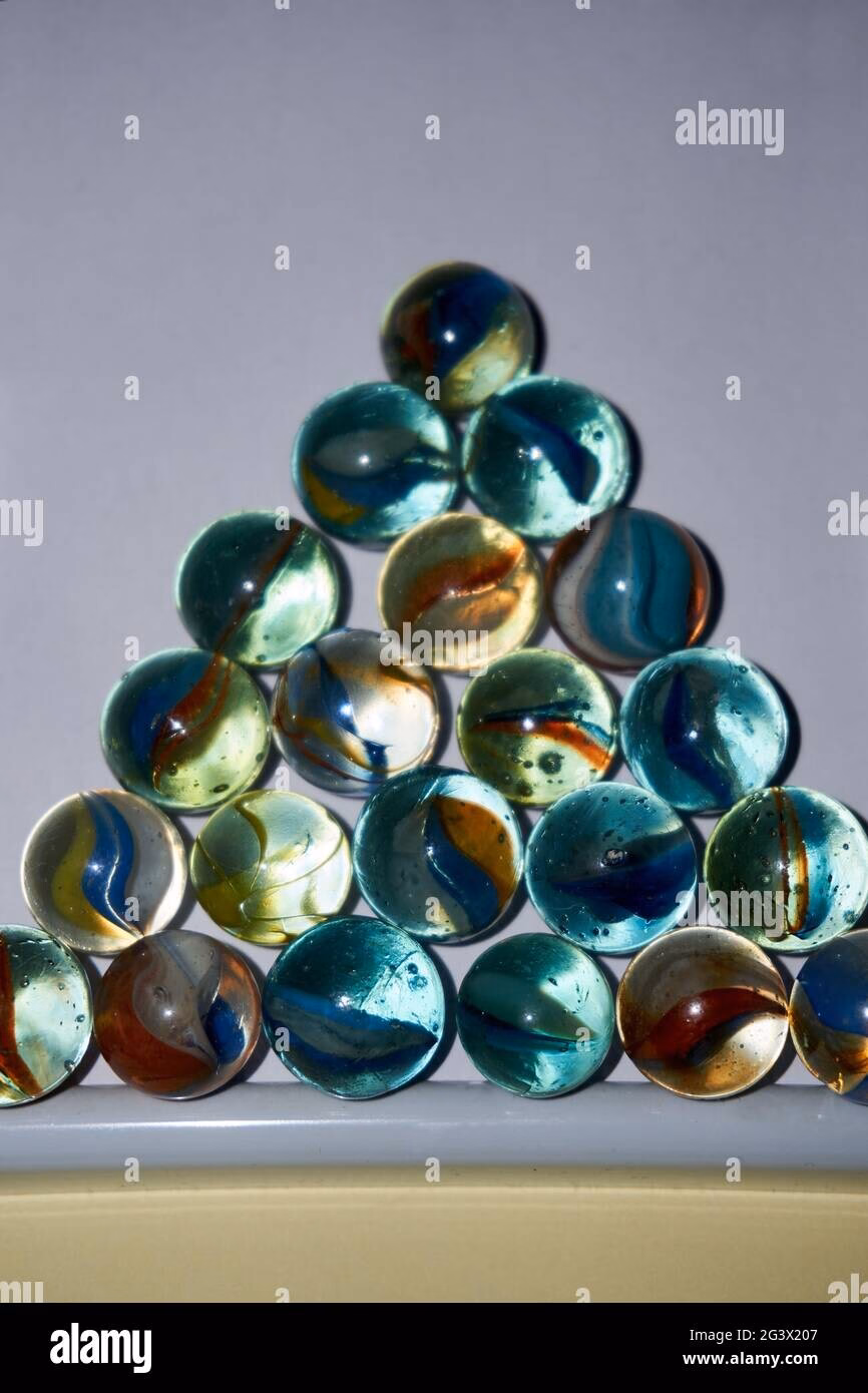 Viên bi thủy tinh đỏ – Trang trí tuyệt đẹp cho bể cá và bình hoa