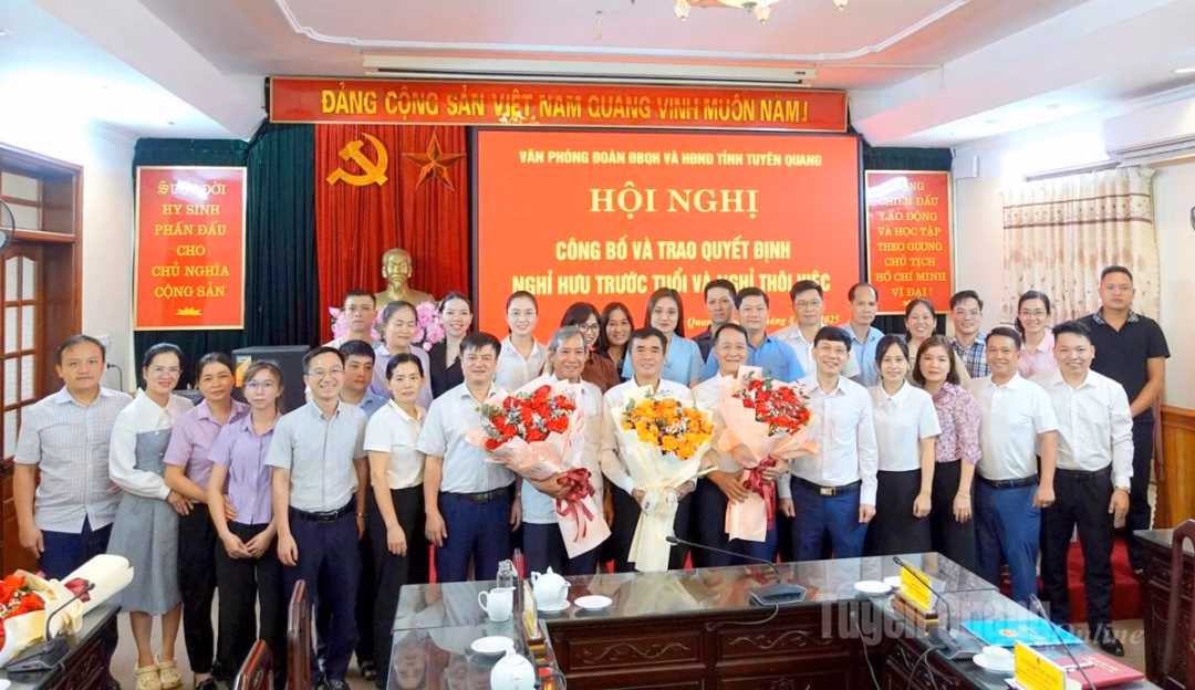 6 cán bộ ở Hà Giang, Tuyên Quang nghỉ hưu chế độ đặc biệt