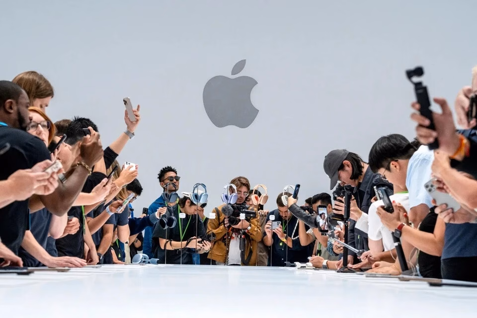 Apple đối mặt thách thức với ban quản lý già cỗi và văn hóa đổi mới chậm