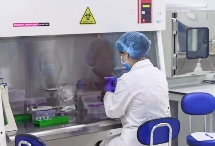 Bố 40 tuổi xét nghiệm ADN con trai sau một câu đùa của vợ